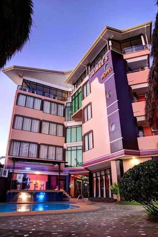 Jaimee'S Hotel, Resort And Restaurant Maasin  Esterno foto