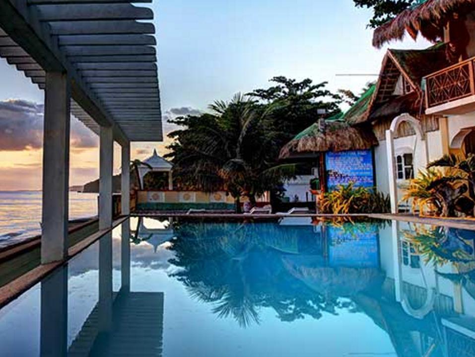 Jaimee'S Hotel, Resort And Restaurant Maasin  Esterno foto